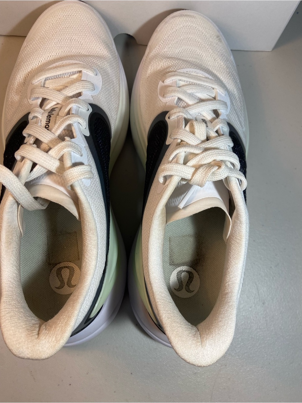 Lululemon Women’s Blissfeel 2 White Black Green Running Shoes SZ 10 - Picture 5 of 15